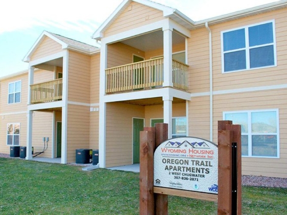 Oregon Trail Apartments - Exterior 06