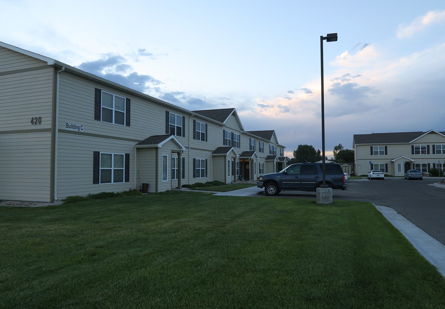 High Plains Apartments - Exterior Image 02
