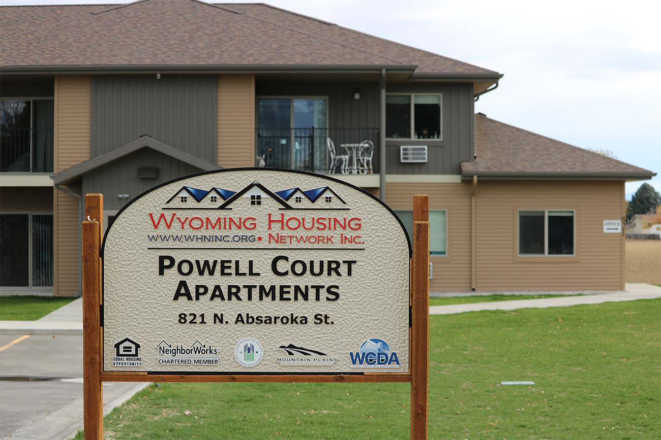 Powell Court Apartments - Exterior 01