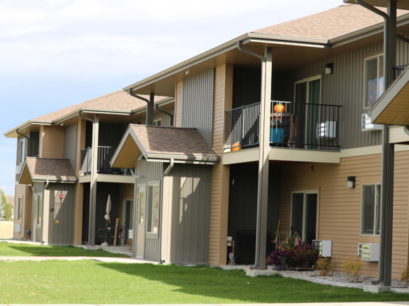 Powell Court Apartments - Exterior 02