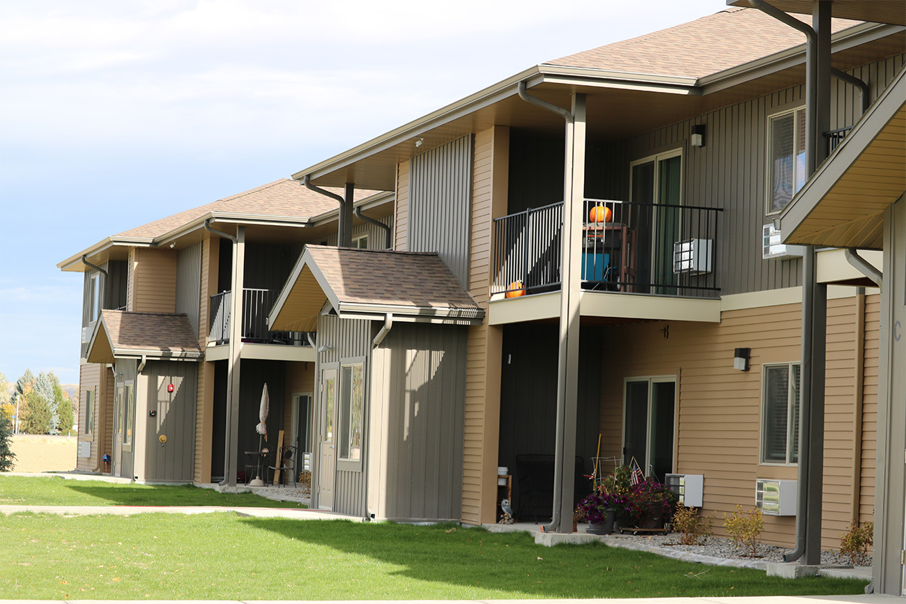 Powell Court Apartments - Exterior 02